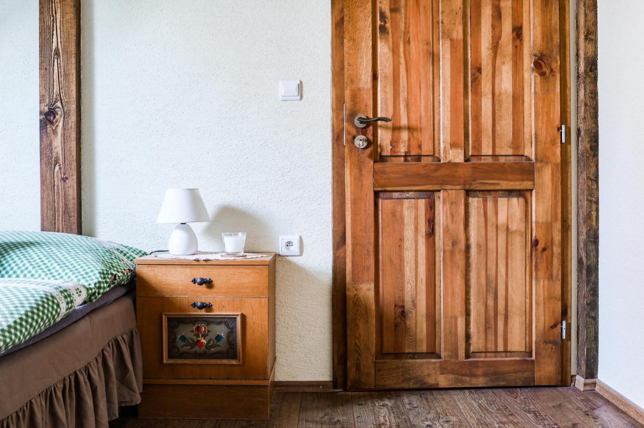 Mnichov Dvor Hotel Slovenska Lupca Buitenkant foto