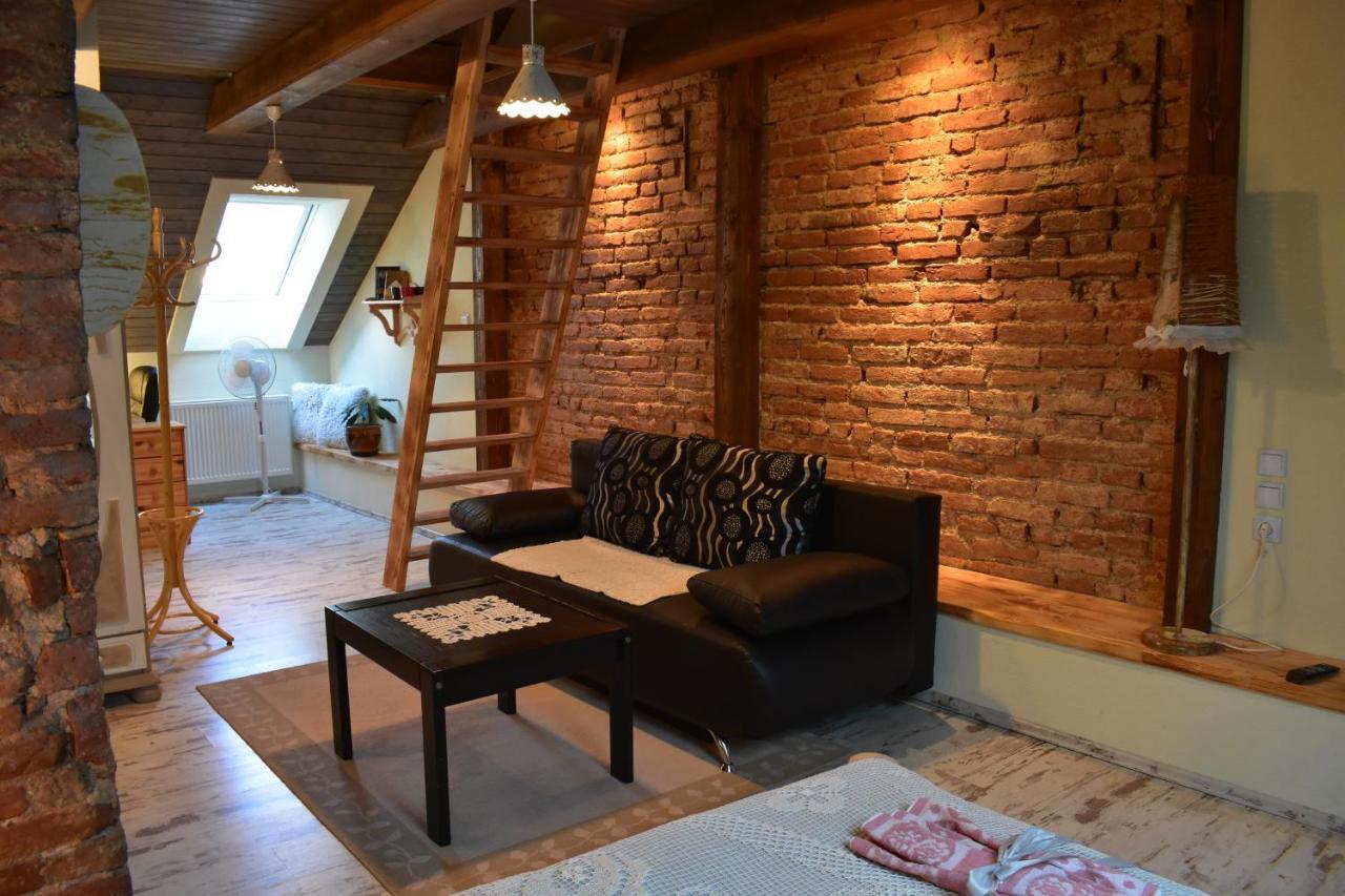 Mnichov Dvor Hotel Slovenska Lupca Buitenkant foto